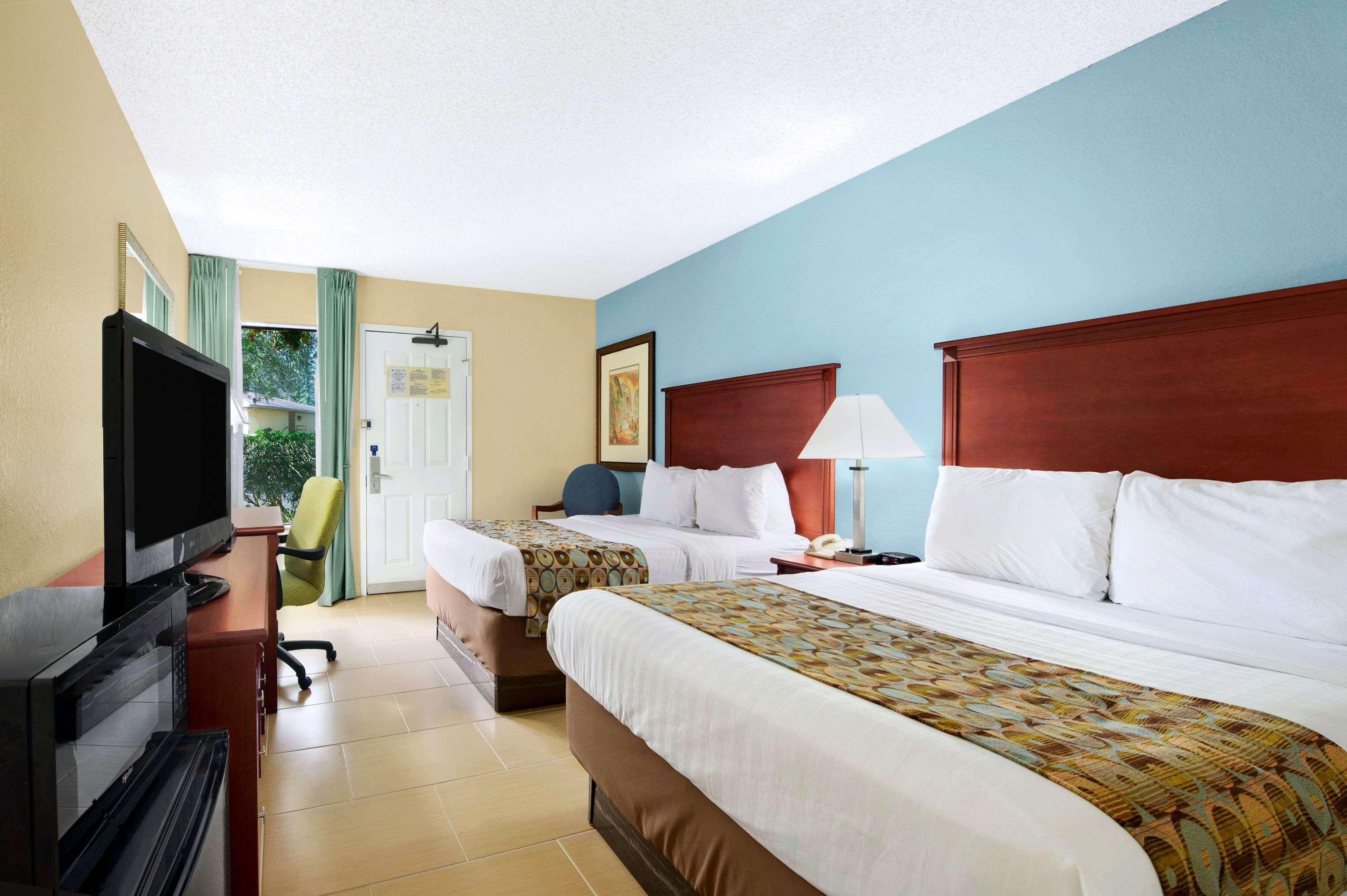 Baymont By Wyndham Gainesville I-75 Экстерьер фото
