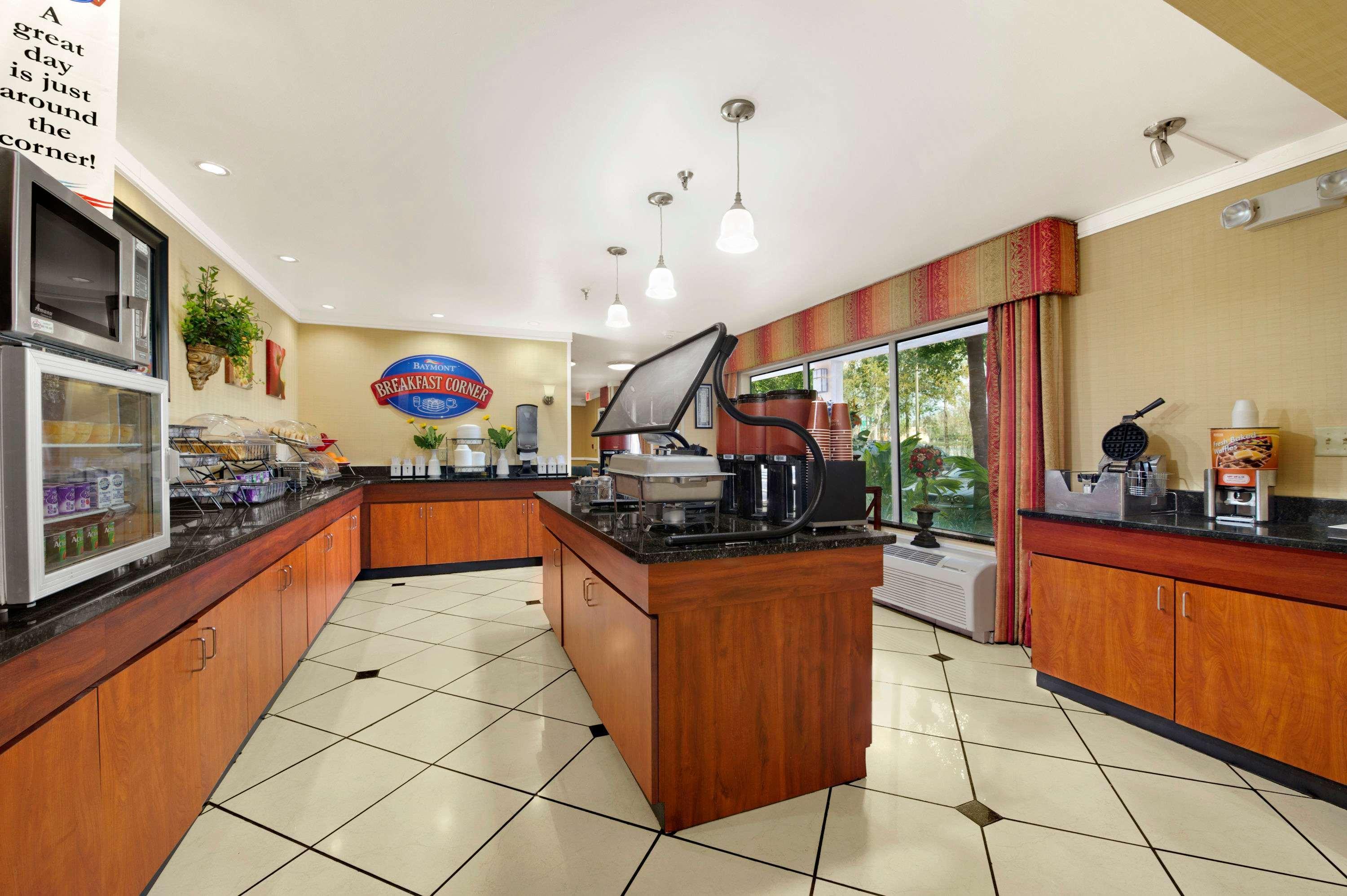 Baymont By Wyndham Gainesville I-75 Экстерьер фото