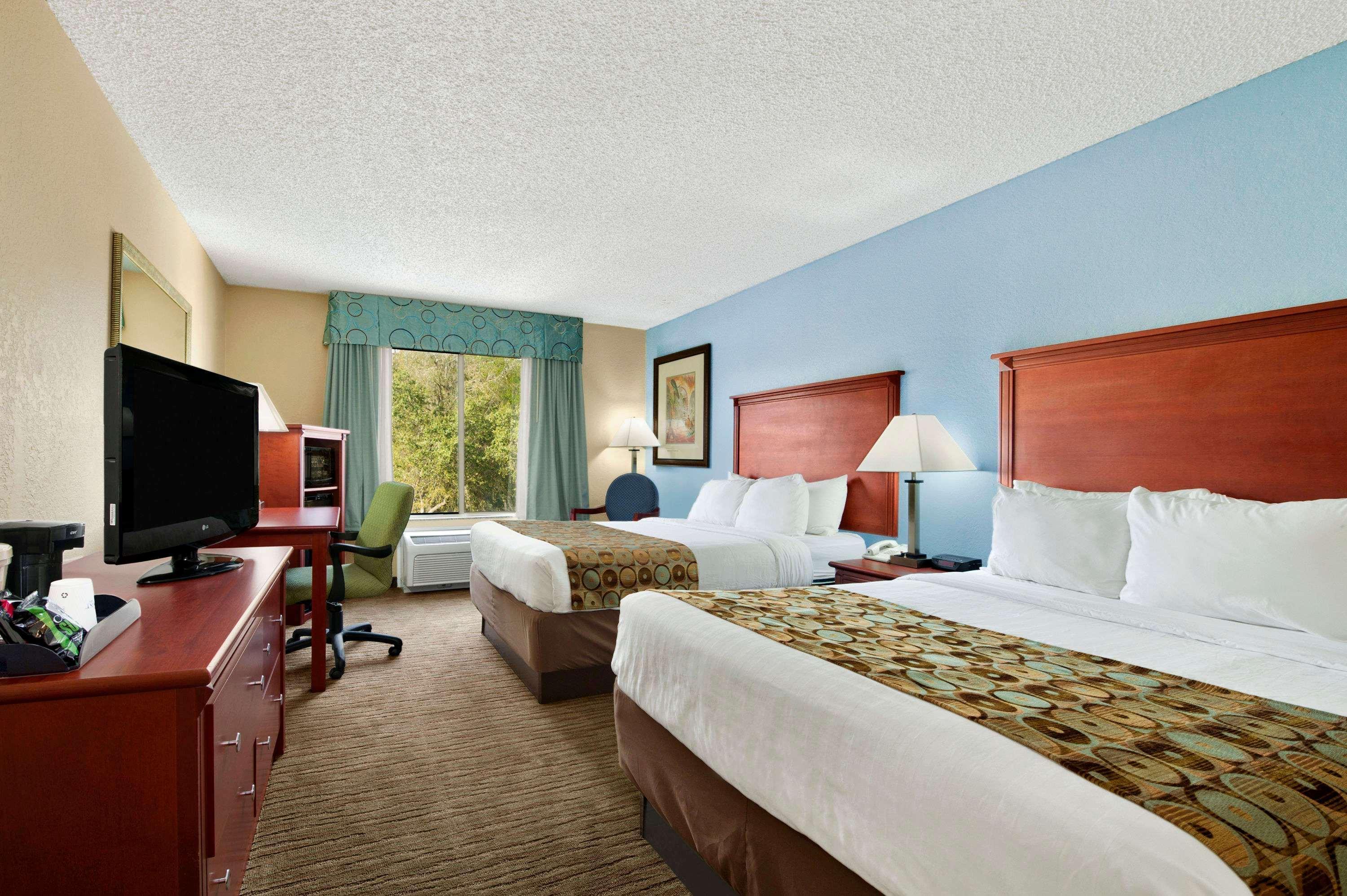 Baymont By Wyndham Gainesville I-75 Экстерьер фото