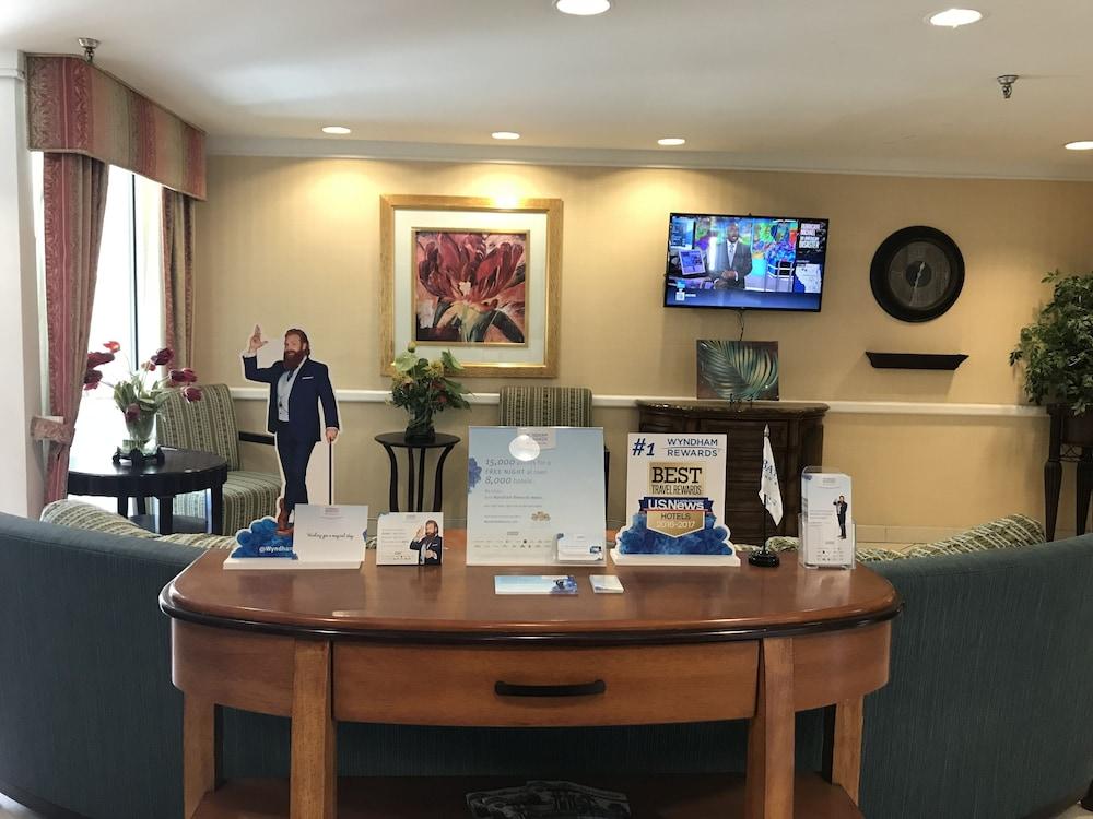 Baymont By Wyndham Gainesville I-75 Экстерьер фото
